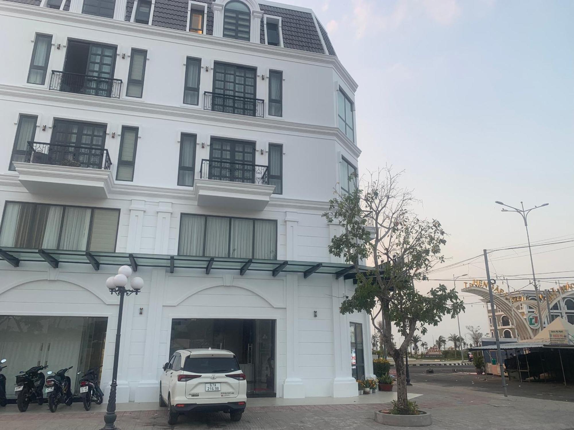 הא טיין Ha Hung Panorama Hotel מראה חיצוני תמונה