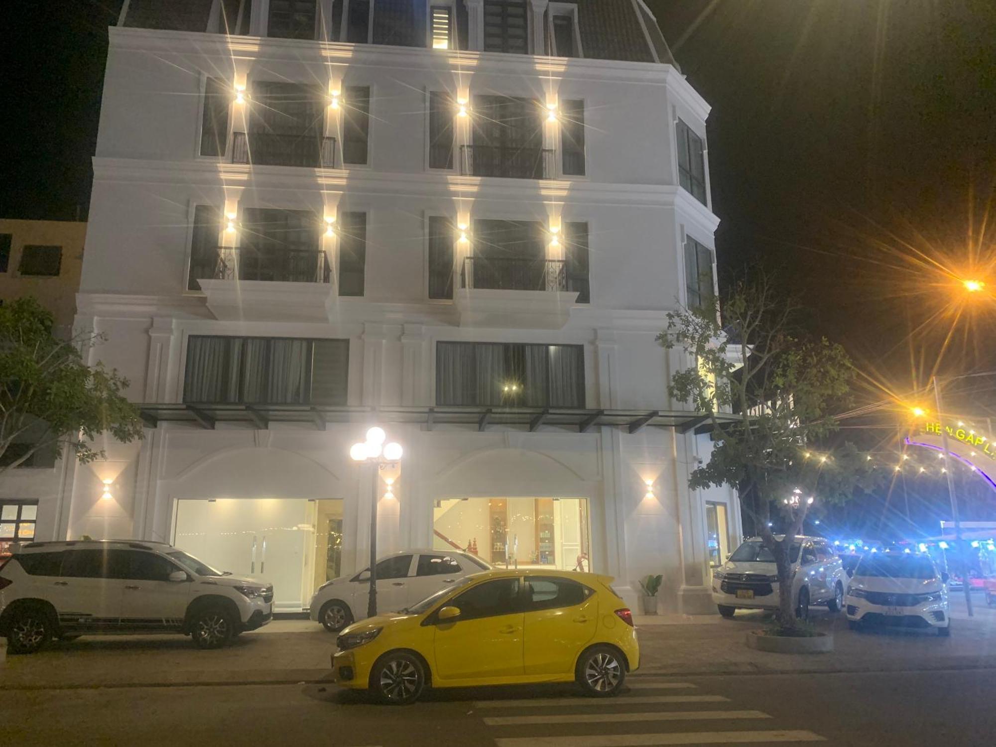 הא טיין Ha Hung Panorama Hotel מראה חיצוני תמונה